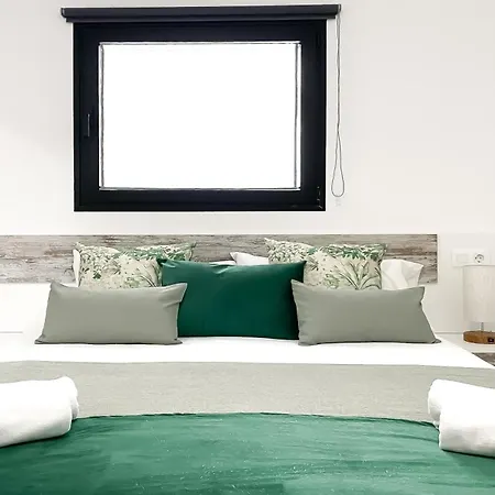 Urban Loft Anzuelo * Κοραλέχο