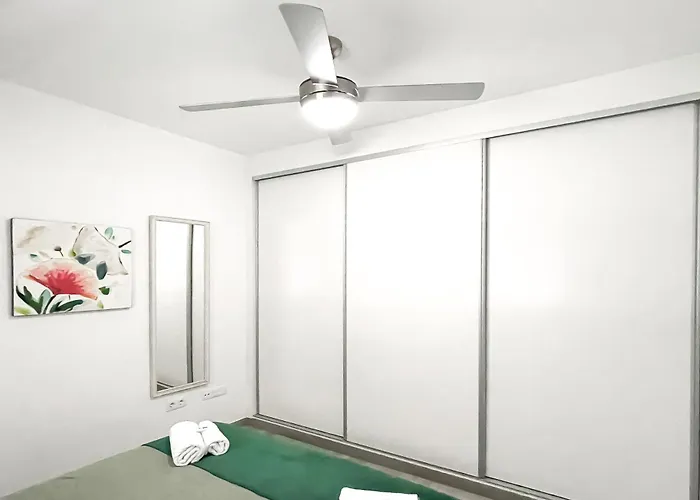 Urban Loft Anzuelo * Κοραλέχο